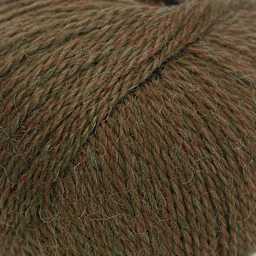 HiKoo Highland Lux Yarn - Bark close up to show texture