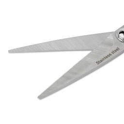 Prym Love Sewing Scissors (Close-up of blades)