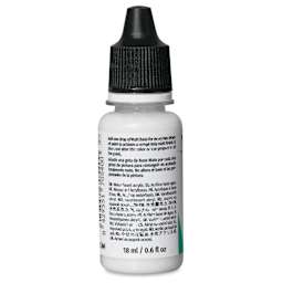 Vallejo Model Color Matte Base Medium - 18 ml side view