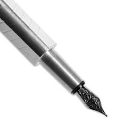 Kolo Tino Raw Metal Fountain Pen - Raw Aluminum, close up of nib
