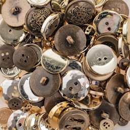 John Bead Nutton But Buttons - Gold, Plastic