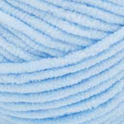 Lion Brand Cover Story Posh Twist Yarn - Blueberry Smoothie, 232 yds close up to show texture