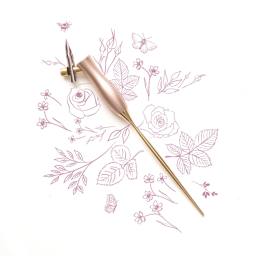 Tom’s Studio Bloom Oblique Calligraphy Dip Pen - Peony with artwork