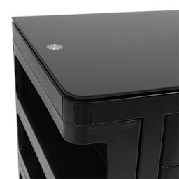 Studio Designs Kubx Cart, close-up of glass top