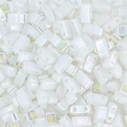 John Bead Miyuki Half Cut Tila Beads - White Pearl, Opaque AB, 5 mm x 2.3 mm (Close-up of beads)