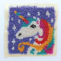 Friendly Loom Discover Latch Hooking Kit - Unicorn