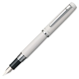 Platinum Procyon Fountain Pen - Porcelain White, Fine Nib