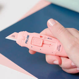 Milan 1918 Series Ceramic Blade Cutter Stick - Pink, blade extended