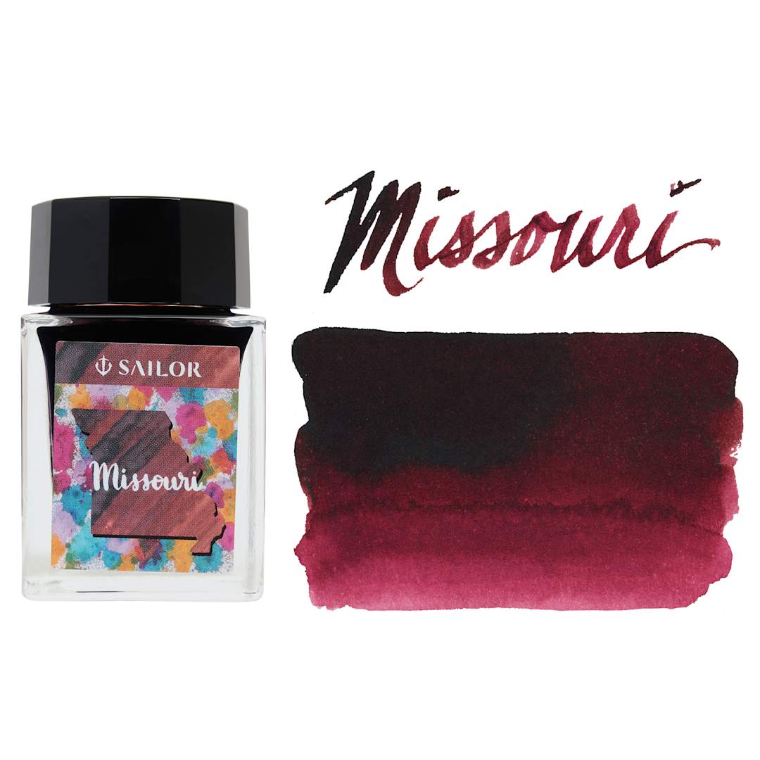 Open in modal - Sailor USA State Ink - Missouri, BBQ Red Brown, 20 ml, swatch and bottle