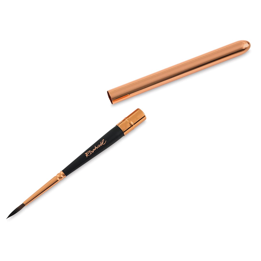 Open in modal - Raphaël Soft Aqua Brush - Round Travel brush shown open at angle