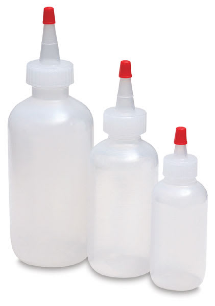 Open in modal - Richeson Plastic Squeeze Bottles - Three sizes of bottles shown in row