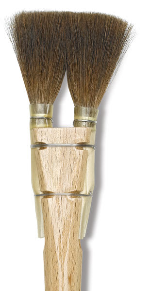 Open in modal - Luco Double Squirrel Square Brushes - closeup of 2 square edged round locks