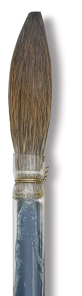 Open in modal - Luco Kazan Round Lettering Brushes - Closeup of tip of Size 22 brush