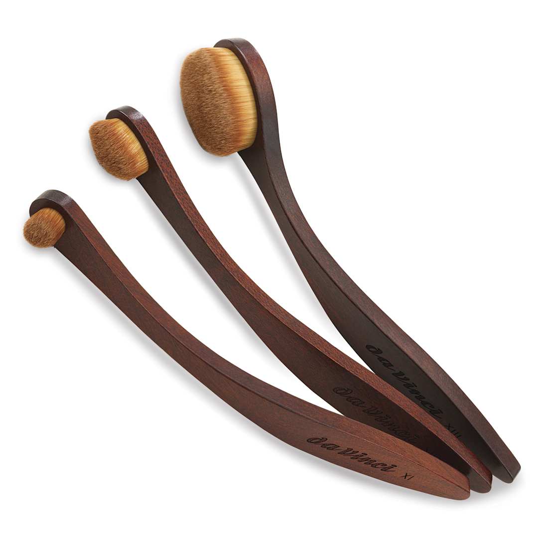 Open in modal - Da Vinci Synthetic Pastel Brushes laid out in various sizes