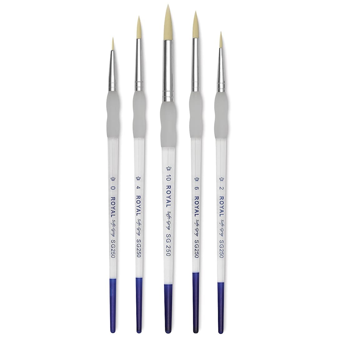 Open in modal - Royal Langnickel Soft Grip Golden Taklon Brush Set - Round, Short Handle, Set of 5