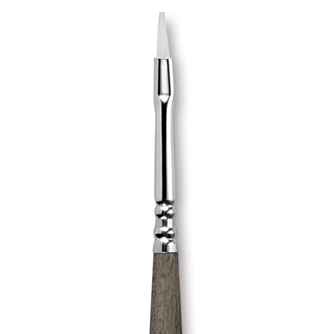 Open in modal - Escoda Perla Toray White Synthetic Brush - Bright, Short Handle, Size 2 (Close-up of brush)