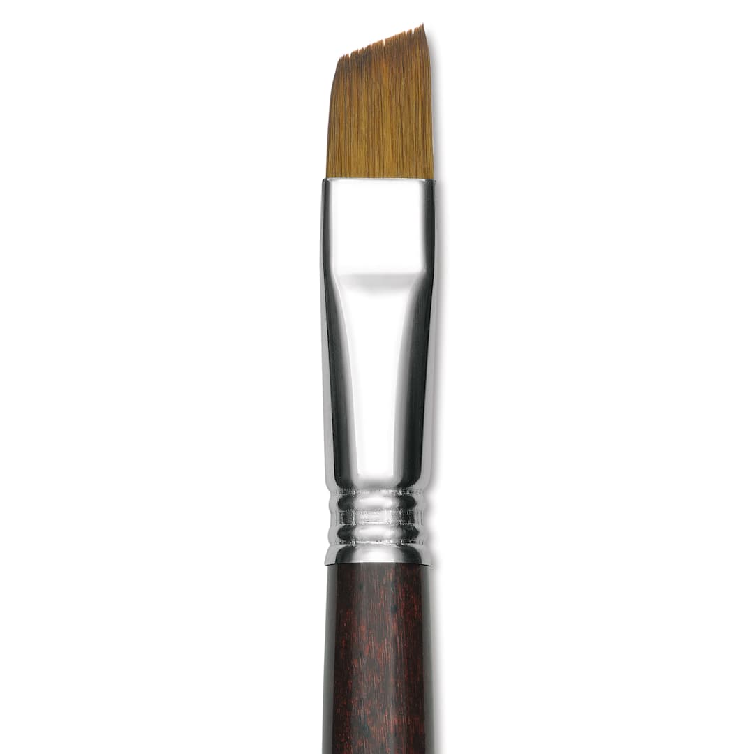 Open in modal - Escoda Prado Tame Synthetic Brush - Angular, Short Handle, Size 16 (Close-up of brush)