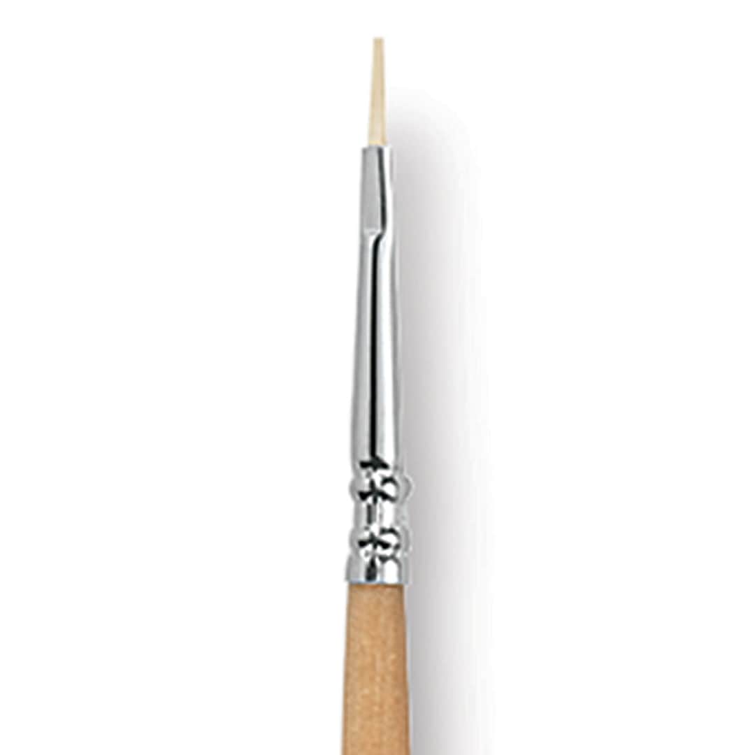 Open in modal - Escoda Clasico Chungking White Bristle Brush - Flat, Long Handle, Size 0 close up