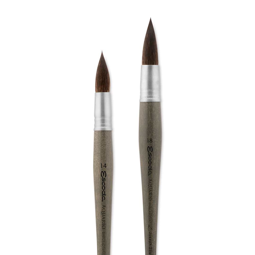 Open in modal - Escoda Signature Brush Set 2 - Joesph Zbukvic, brushes out of packaging