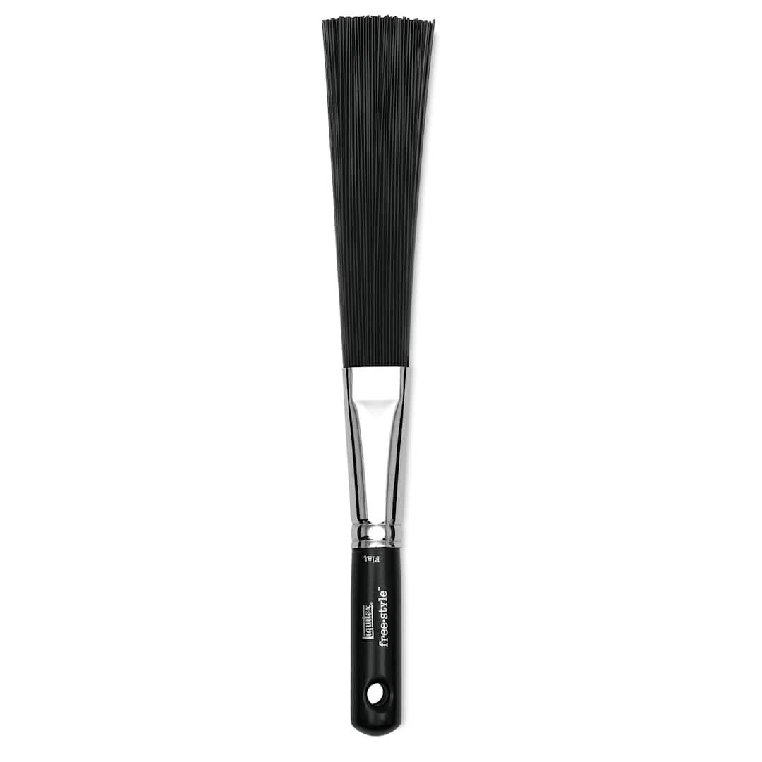 Open in modal - Liquitex Freestyle Brush - Flat Splatter, Short Handle