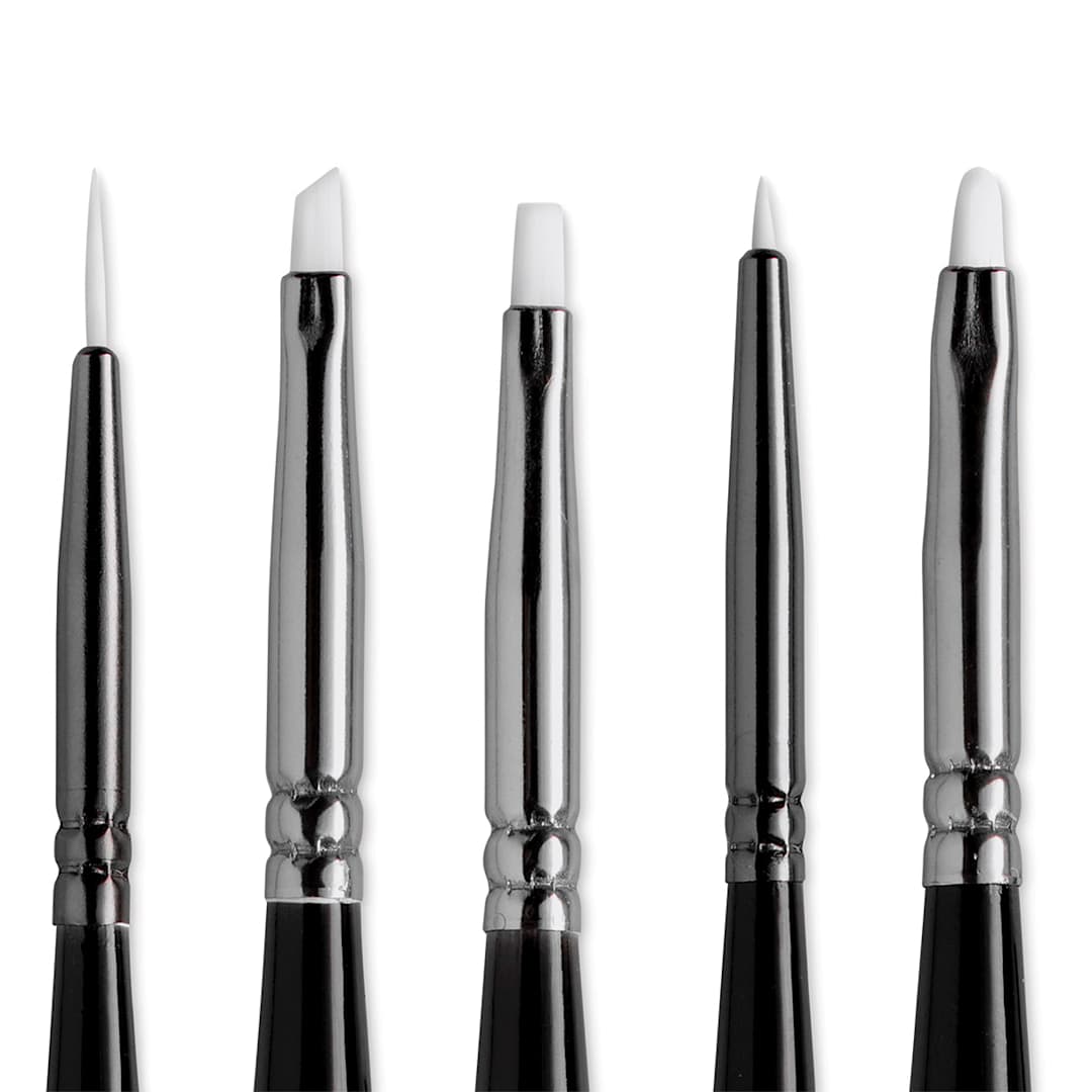 Open in modal - Angelus Synthetic Paint Brush Set - Micro Detail, Set of 5, Short Handle (close-up of hair)