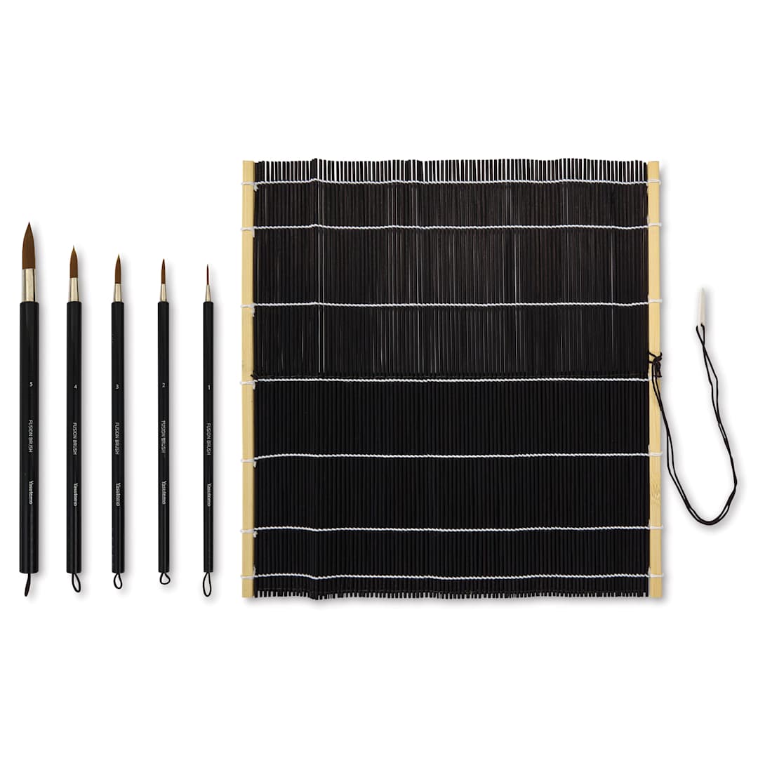 Open in modal - Yasutomo Fusion Synthetic Brushes - Round, Short Handle, Set of 5 with Wrap laid out