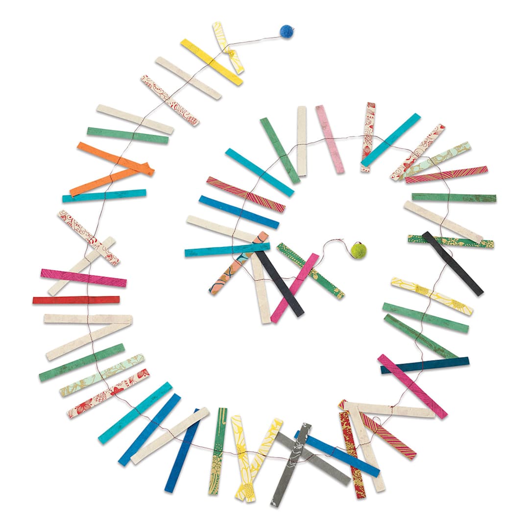 Open in modal - Giftsland Paper Garland - Stitched Stripes