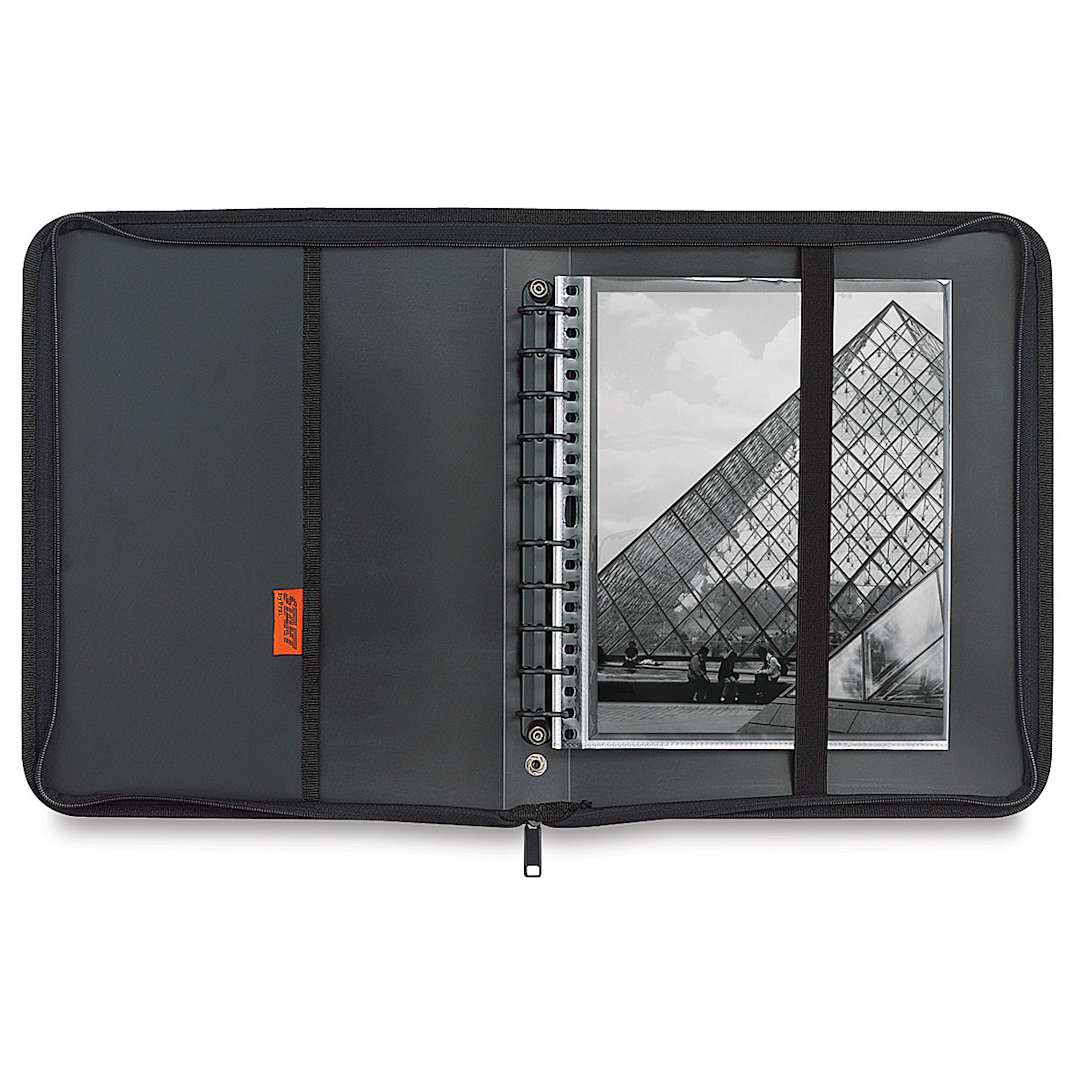 Open in modal - Start I Presentation Case - Open flat showing sheets and pocket