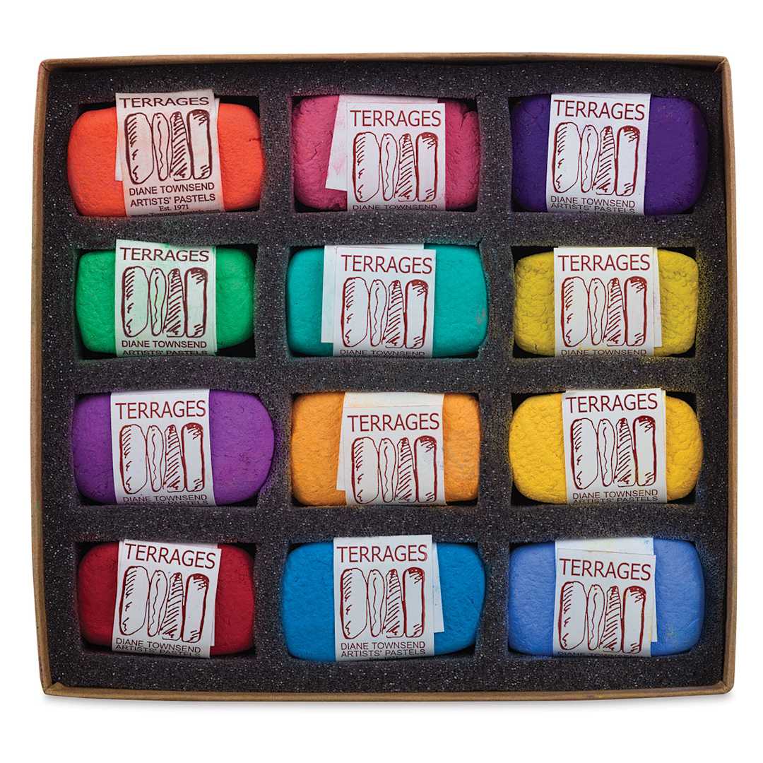 Open in modal - Townsend Terrages Pastel Set of 12 Fauve Colors shown in cushioned open box