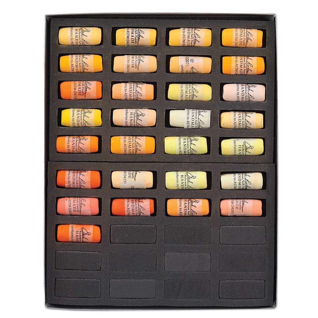 Open in modal - Richeson Soft Handrolled Pastels - Oranges, Set of 29