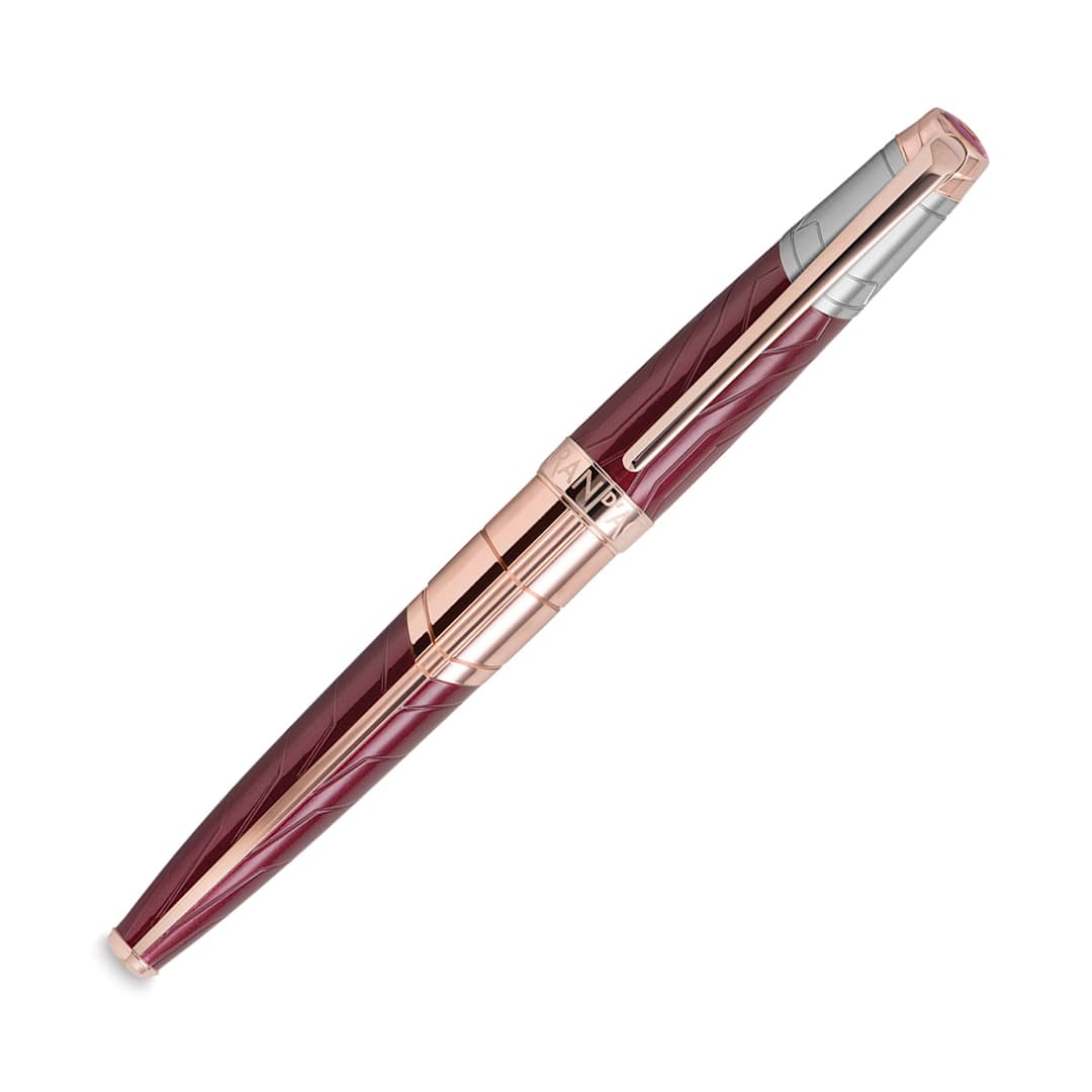 Open in modal - Caran d'Ache Justice League Fountain Pens - Wonder Woman Fountain pen, closed