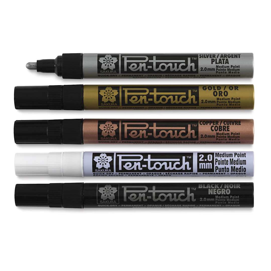 Open in modal - Sakura Pen-Touch Paint Marker Set - Components of Metallic Colors 5 pc set, with Silver cap off