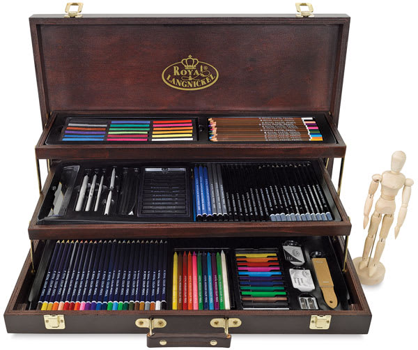 Open in modal - Royal & Langnickel Deluxe Drawing Set (box open)