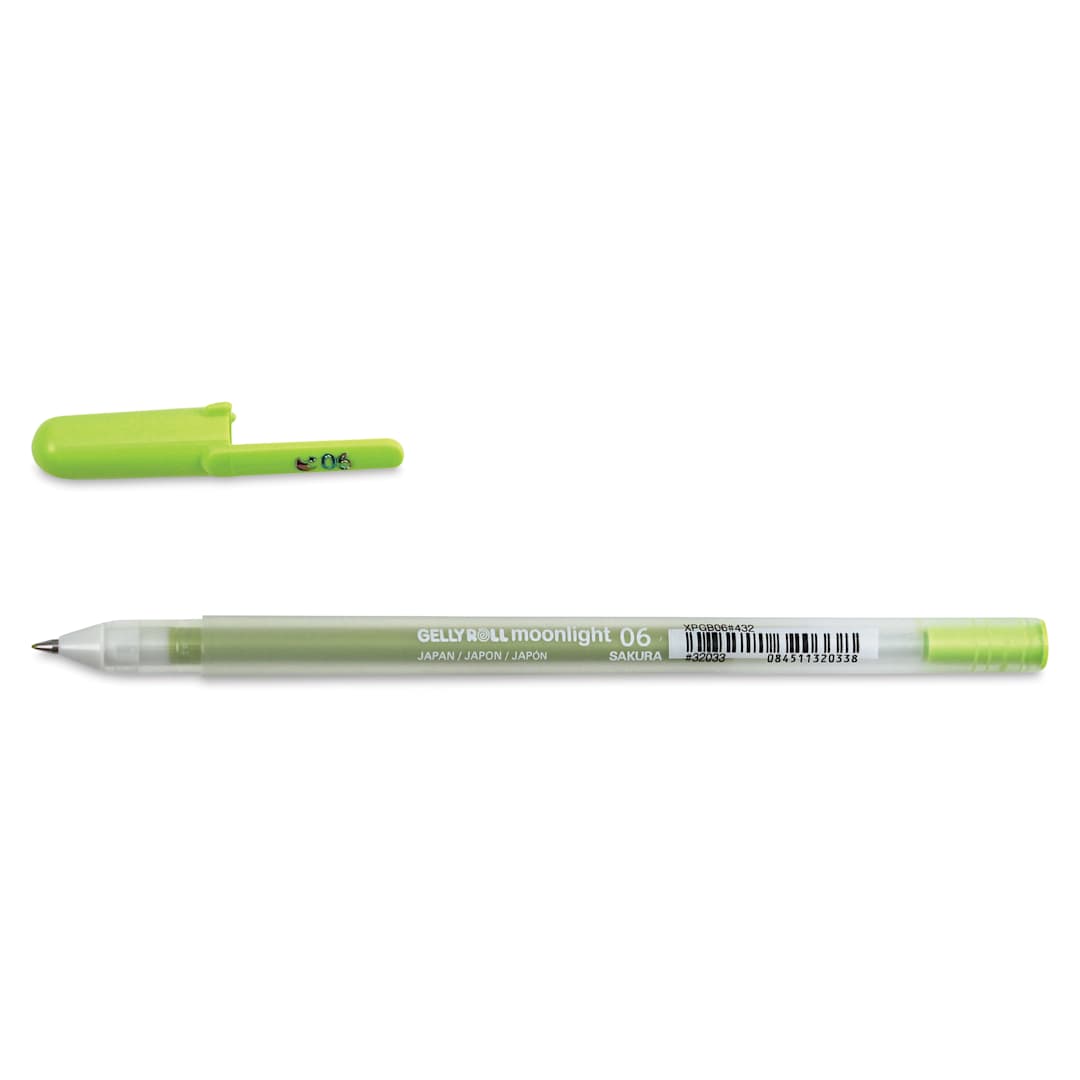 Open in modal - Sakura Gelly Roll Moonlight Pen - Fresh Green, Fine Point with cap off