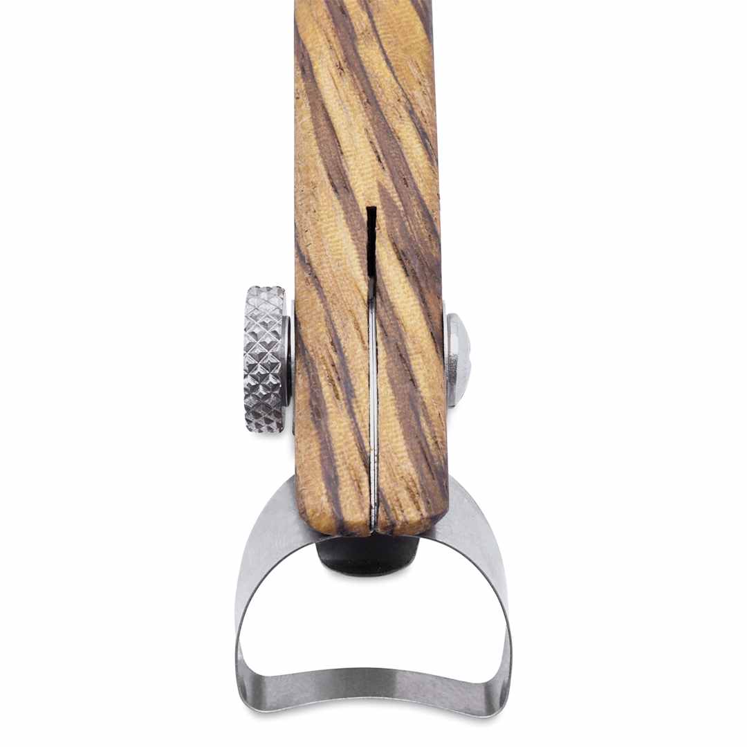 Open in modal - DiamondCore Handheld Clay Extruder - R4, Concave - close-up of tip