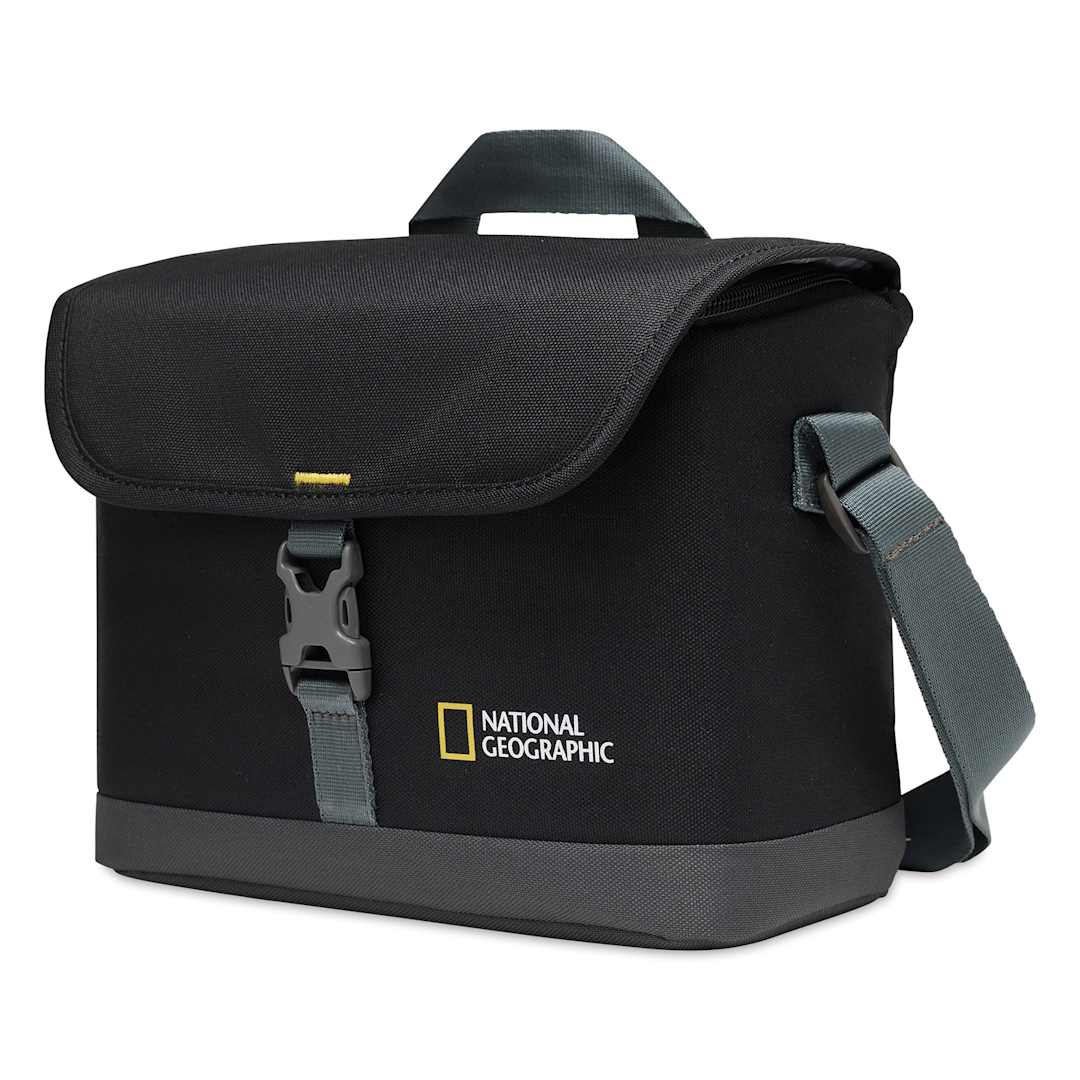 Open in modal - National Geographic Shoulder Bag - Medium
