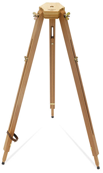 Open in modal - Mabef Pochade Box Tripod - Standing set up
