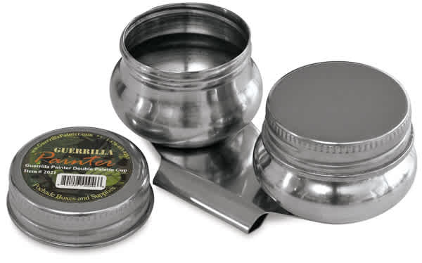 Open in modal - Guerrilla Painter Large Mouth Palette Cups - Double Palette cup with one side open and cap adjacent