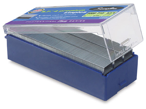 Open in modal - Swingline SF4 Premium Office Staples - Storage box of 5000 staples shown slightly open