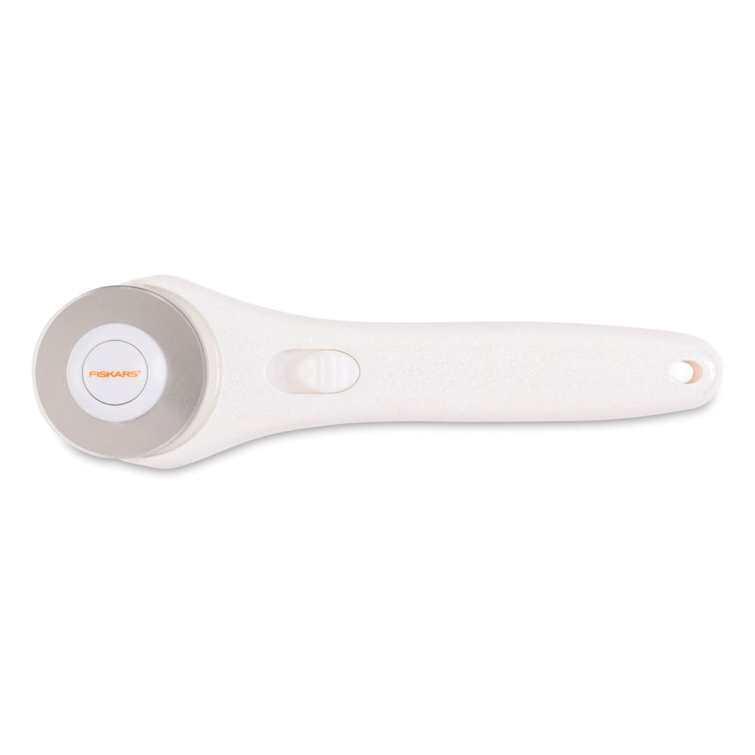 Open in modal - Fiskars Glitter Stick Rotary Cutter
