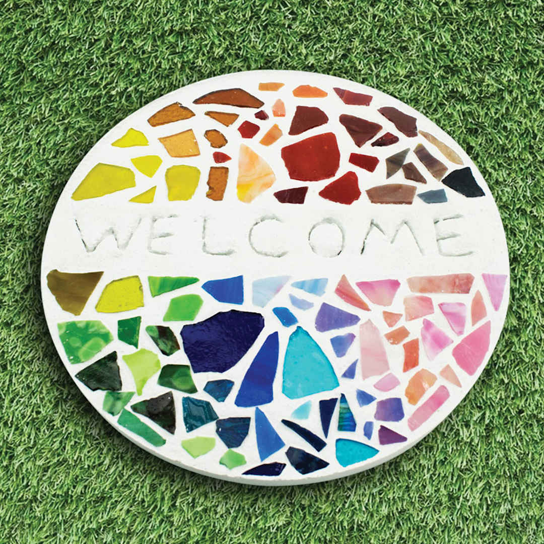 Open in modal - Diamond Tech Stepping Stone Mold - Sample Artwork, Circle