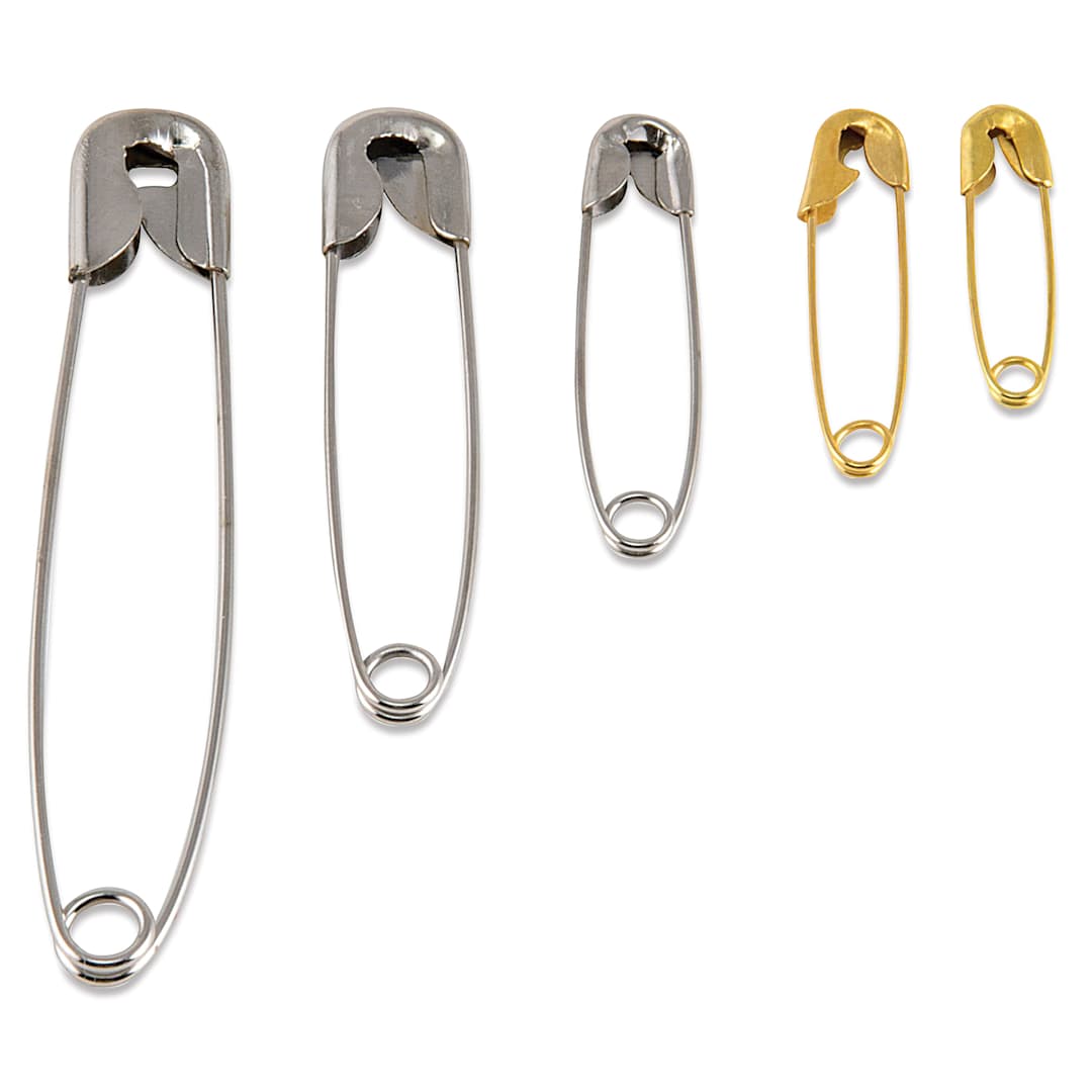 Open in modal - Singer Assorted Safety Pins, five pins of different sizes laid out