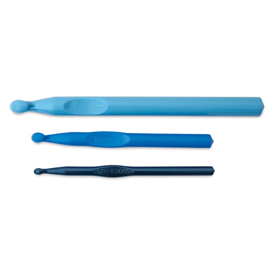 Open in modal - Boye Plastic Crochet Hook - Set of 3, US L/P/Q