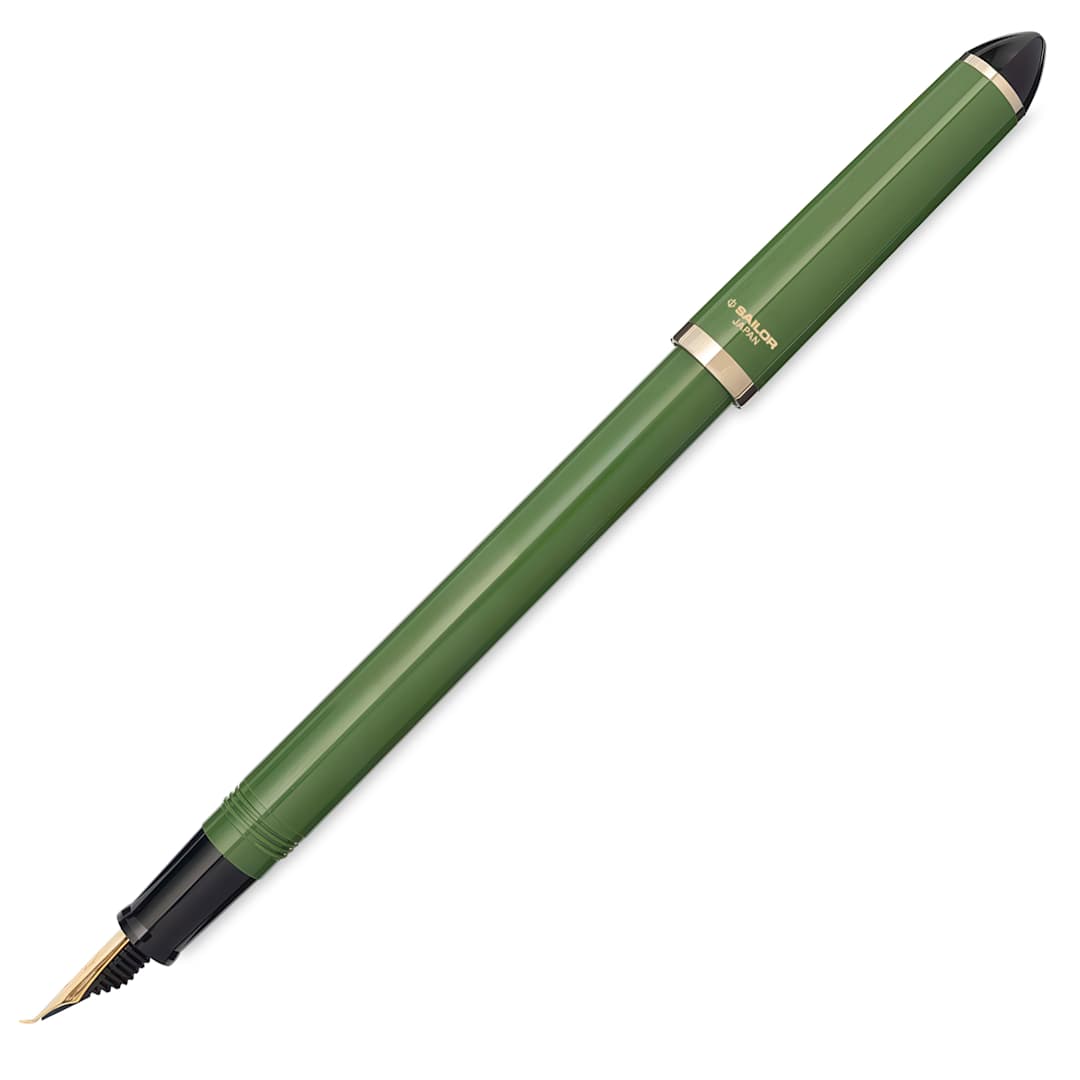 Open in modal - Sailor Fude De Mannen Fountain Pen - Dark Green, 55 Degree Nib, cap off