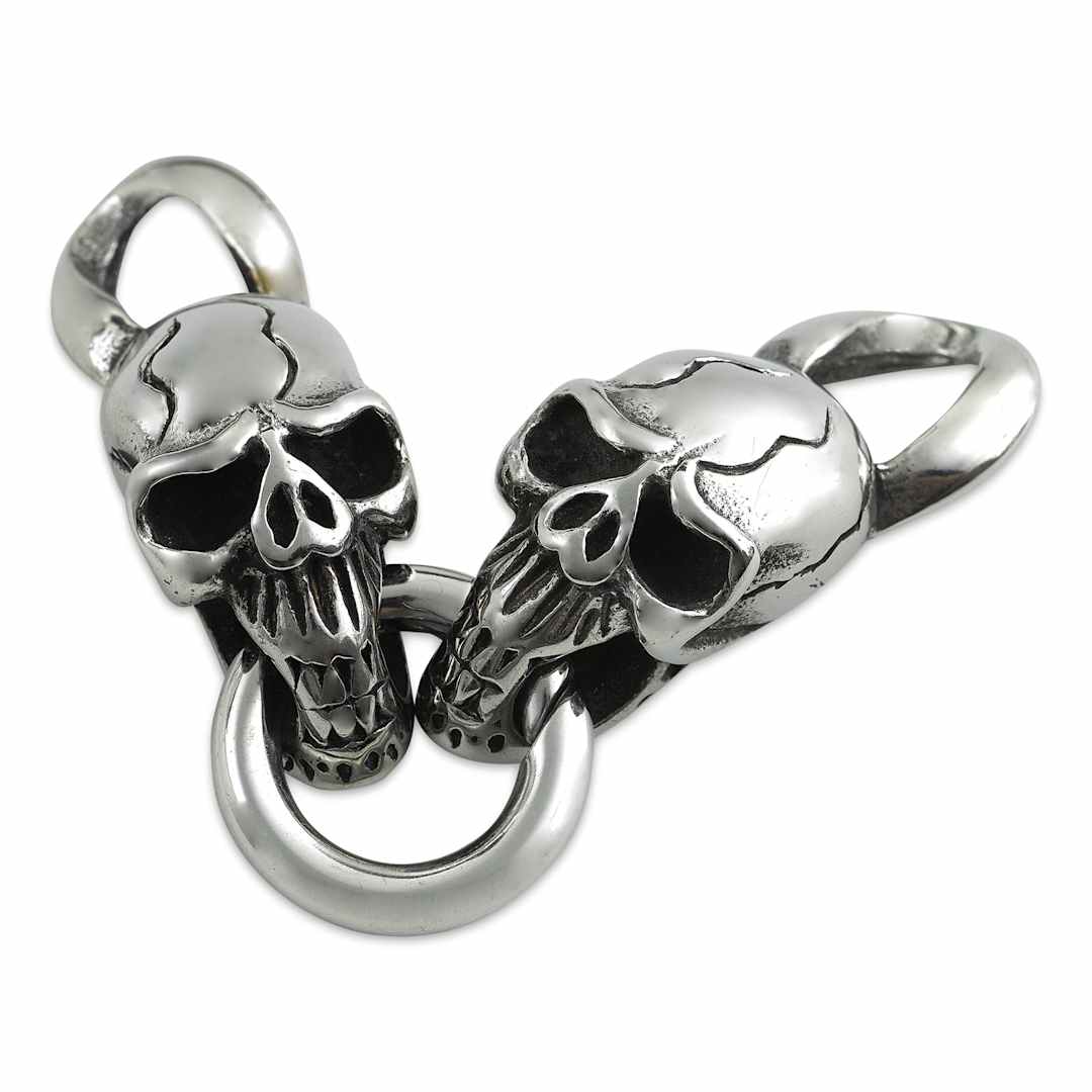 Open in modal - John Bead Stainless Steel Antique Silver Clasp - Skull, 35 x 14 mm, facing forward
