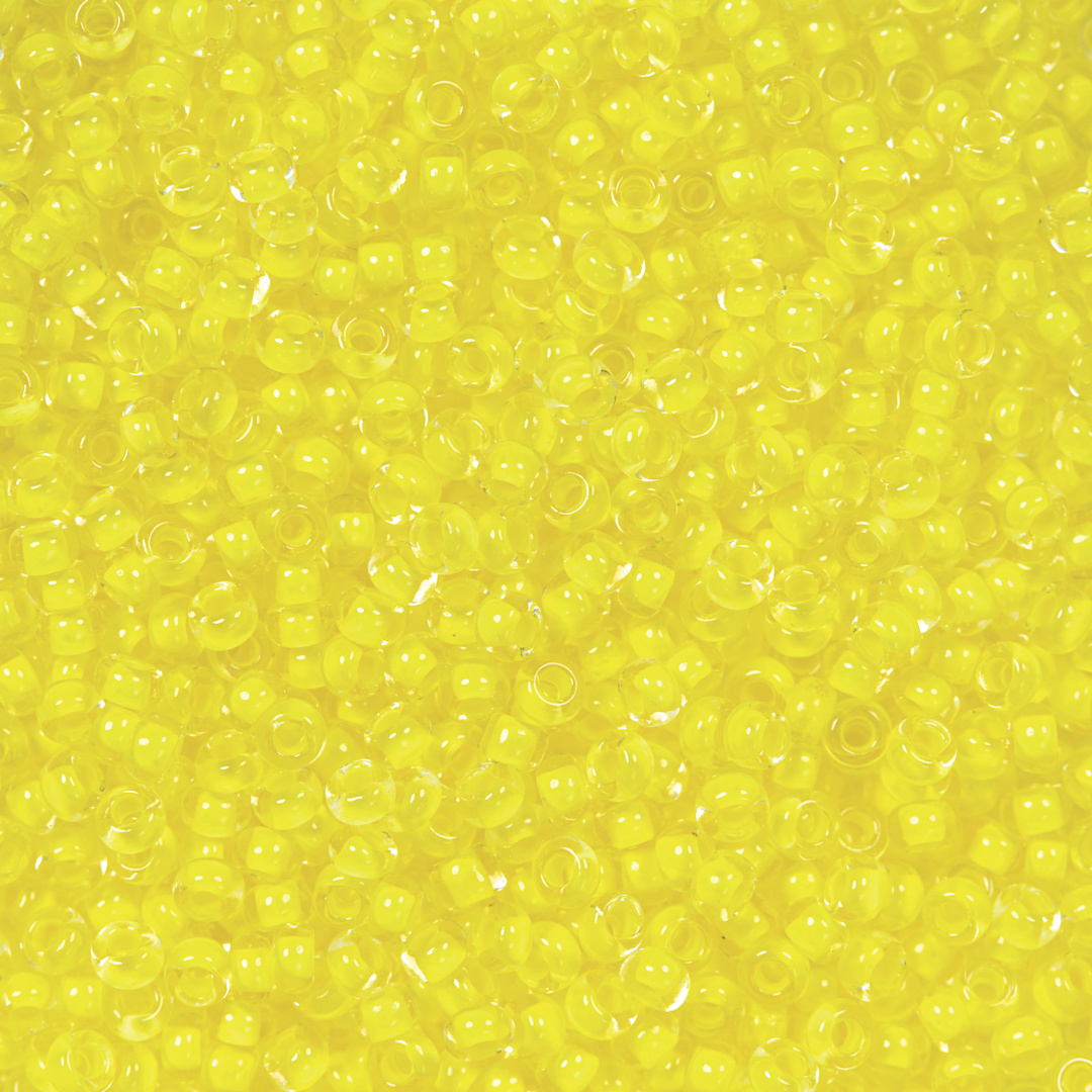 Open in modal - John Bead Terra Intensive Lining Czech Glass Seed Beads - 11/0, Yellow, 23 g - close-up