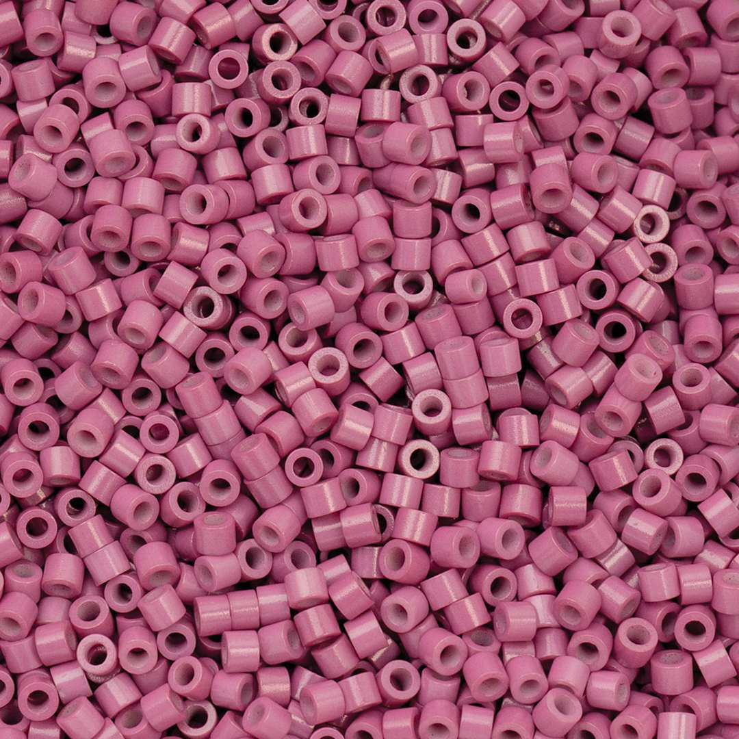 Open in modal - John Bead Cylin 11/0 Cylindrical Seed Beads - Vintage Rose Opaque