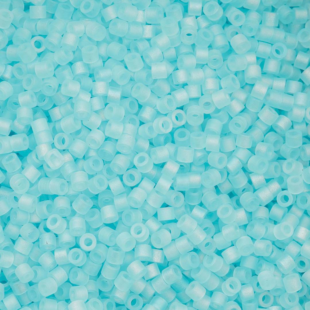 Open in modal - John Bead Cylin 11/0 Matte Macaron Cylindrical Seed Beads - Sky Blue AB