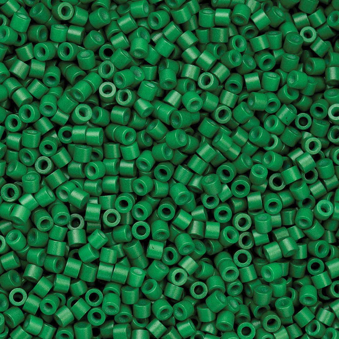 Open in modal - John Bead Cylin 11/0 Cylindrical Seed Beads - Jade Green Opaque