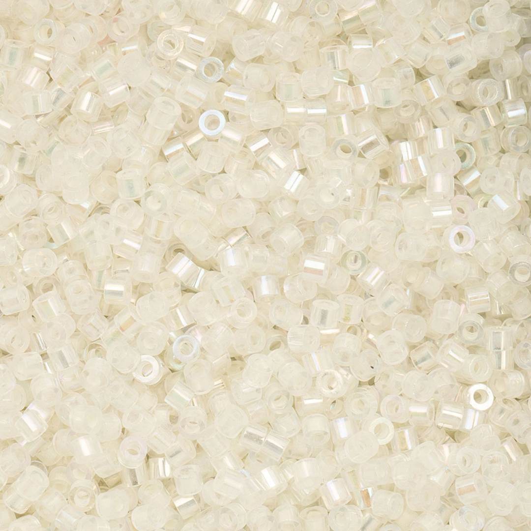 Open in modal - John Bead Cylin 11/0 Glow in the Dark Cylindrical Seed Beads - White to Green AB, 25g